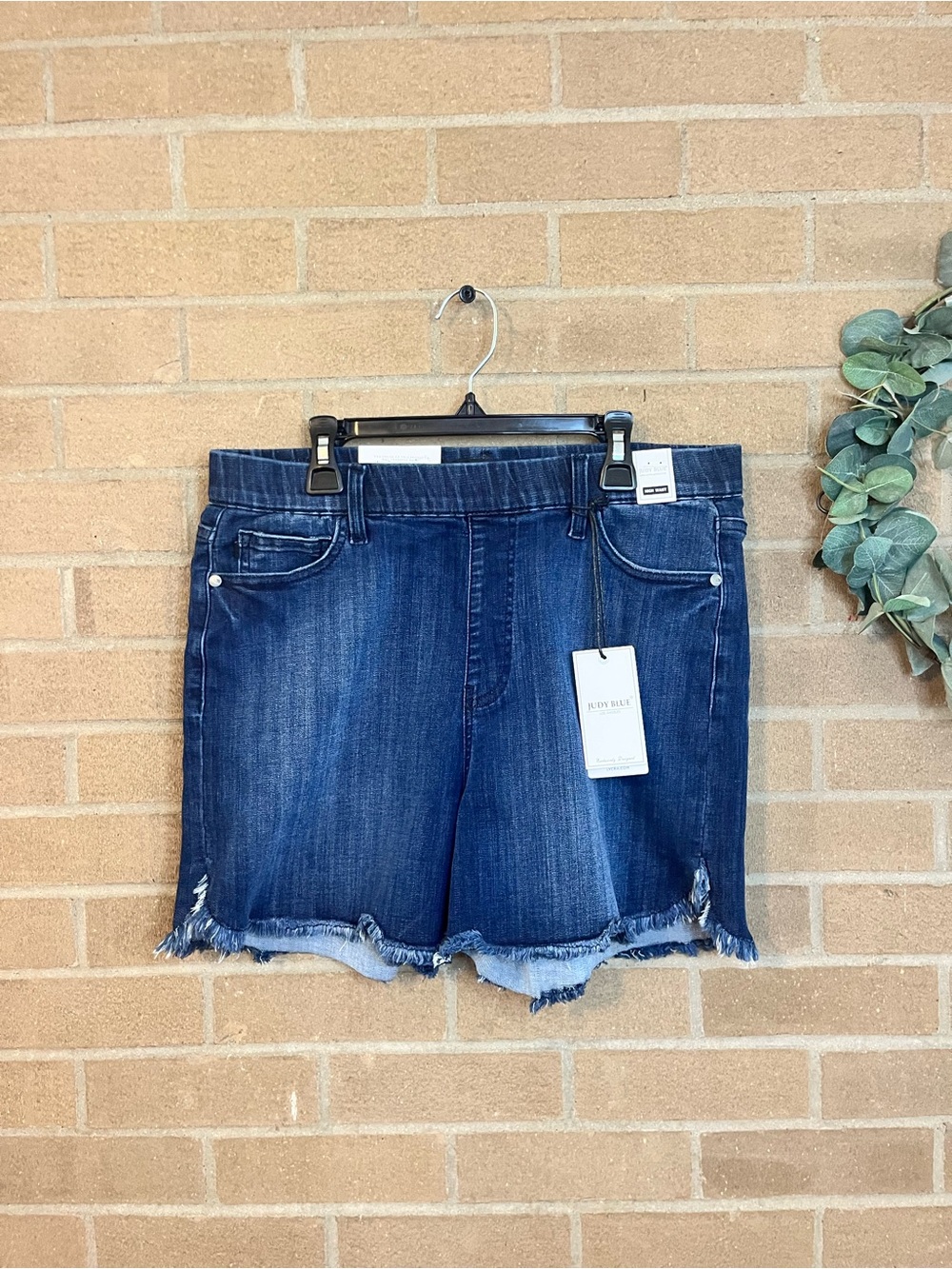 Judy Blue Dark Blue Frayed Hem Denim Shorts
